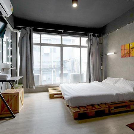 The Beds Ever Hostel (Adults Only) Bangkok Kültér fotó