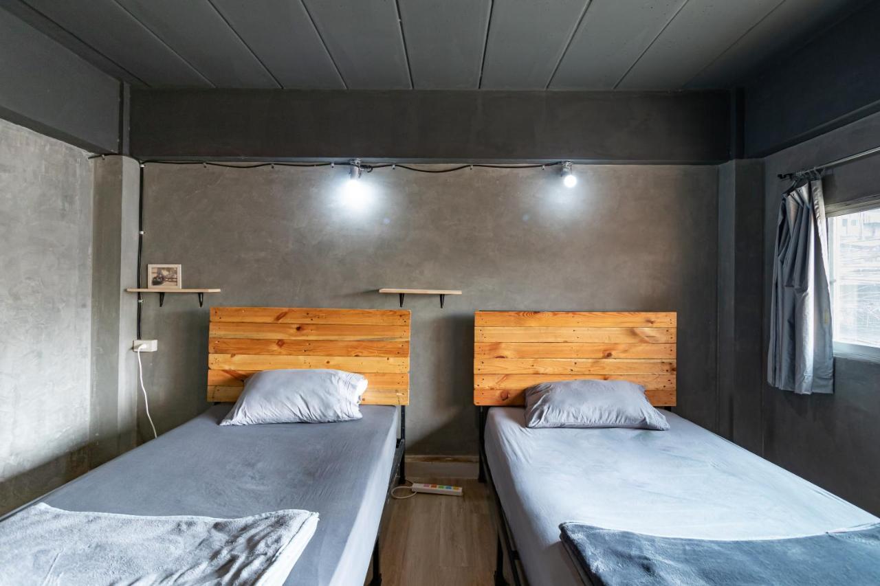The Beds Ever Hostel (Adults Only) Bangkok Kültér fotó