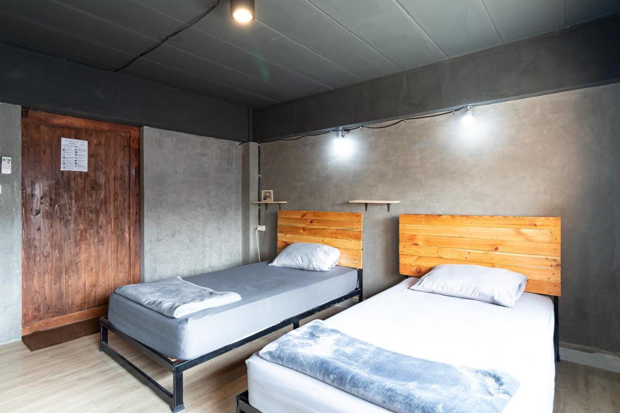 The Beds Ever Hostel (Adults Only) Bangkok Kültér fotó